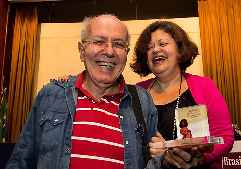 Vito Gianotti e sua companheira, Claudia Santiago